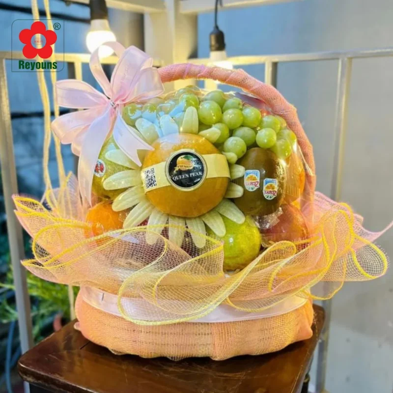 Hướng dẫn cách bọc giỏ hoa quả bằng màng bọc thực phẩm dễ làm
