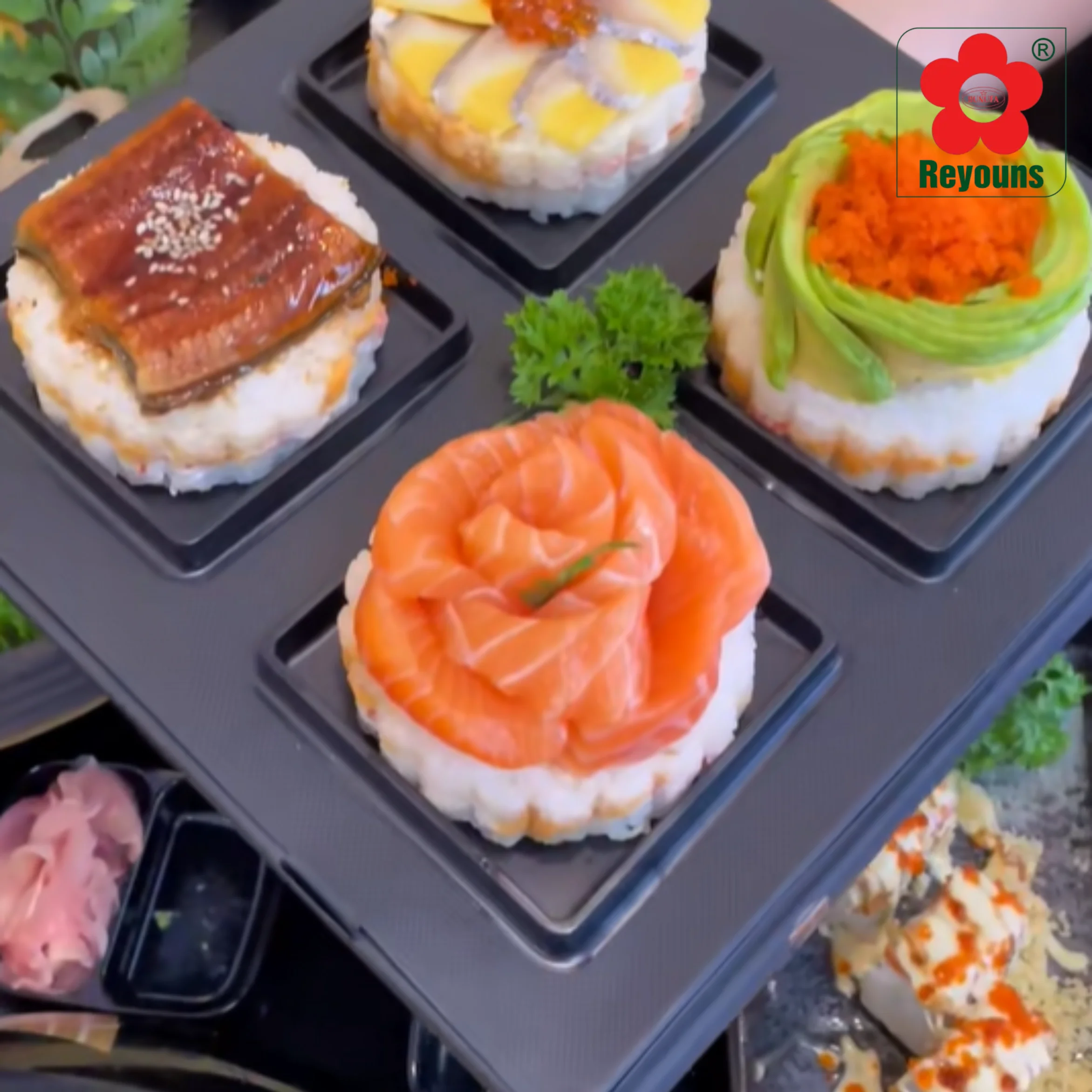 Bánh trung thu sushi có gì đặc biệt? Xu hướng mới lạ thu hút giới trẻ