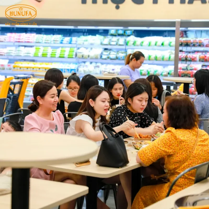 Emart quận 2 có gì ăn? Khám phá thiên đường ẩm thực đa dạng cho tín đồ ăn uống