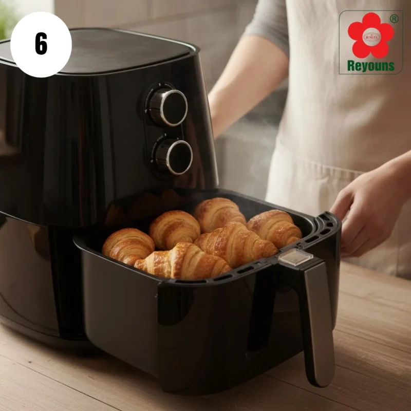 Cách làm bánh croissant bằng nồi chiên không dầu thơm ngon, dễ làm