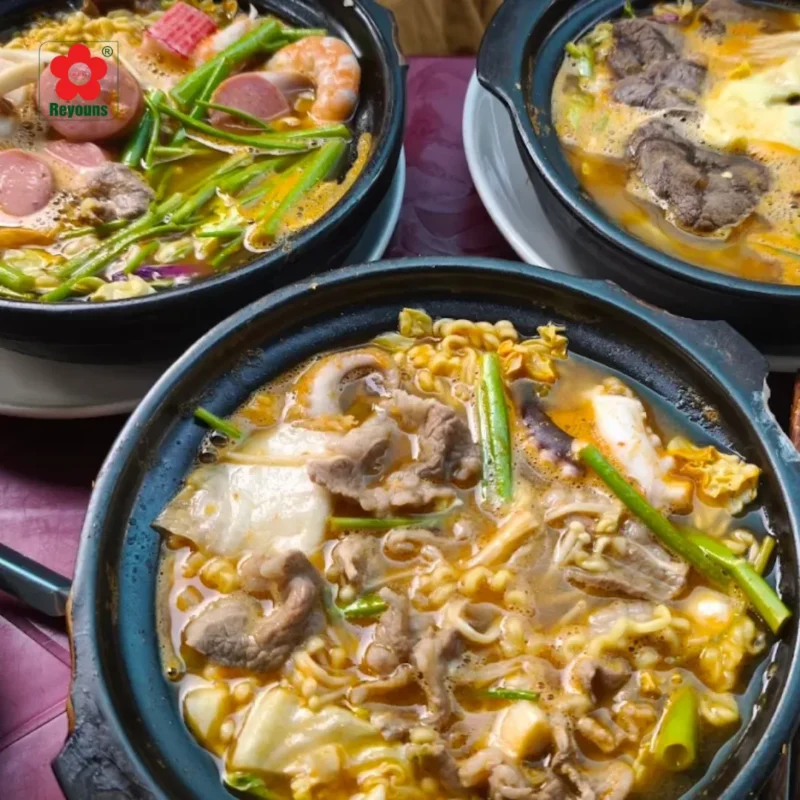 Menu mì cay Xíu quận 4 có gì đặc biệt? Review giá cả, các món best seller