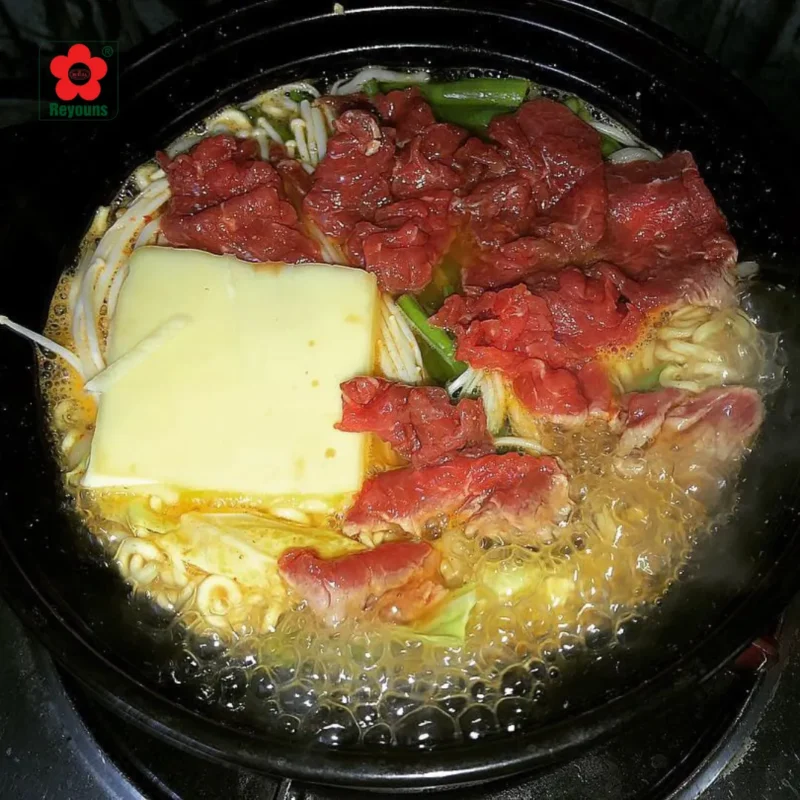 Menu mì cay Xíu quận 4 có gì đặc biệt? Review giá cả, các món best seller