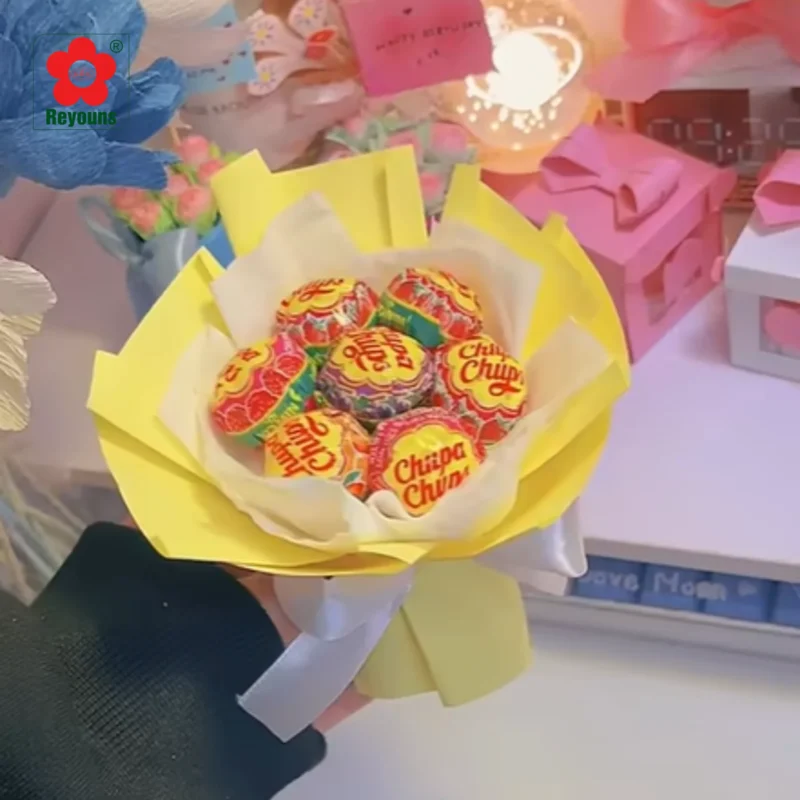 Cách làm bó hoa bằng kẹo mút Chupa Chups đẹp, đơn giản