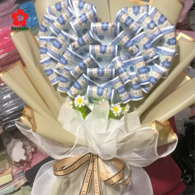Cách làm bó hoa bằng tiền 500k đẹp mắt và độc đáo
