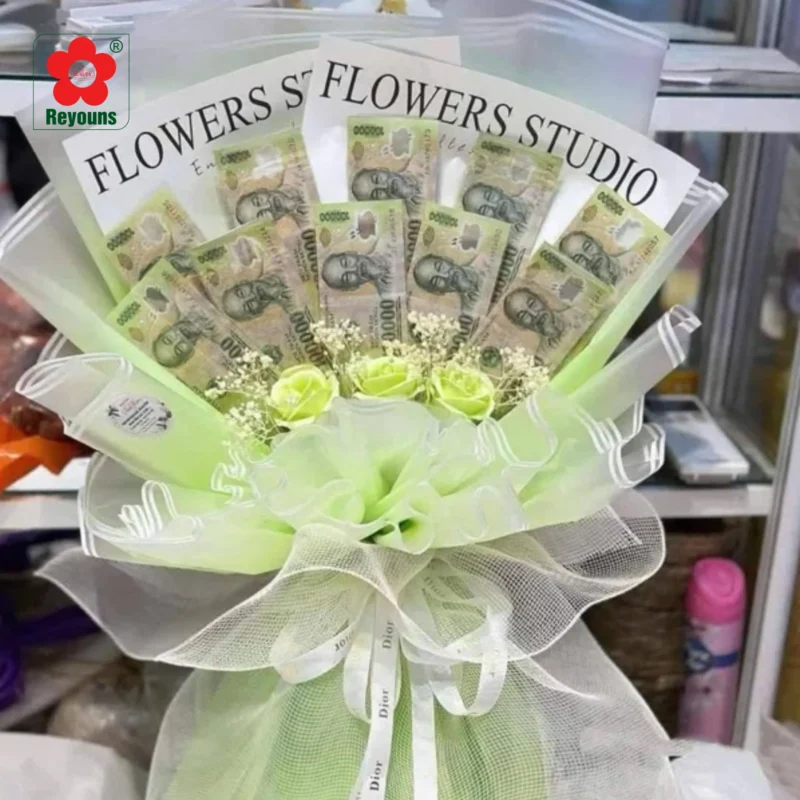 Cách làm bó hoa bằng tiền 500k đẹp mắt và độc đáo