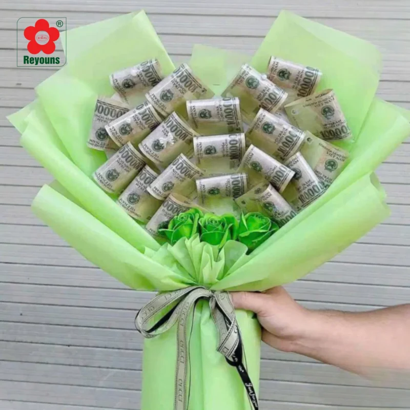 Cách làm bó hoa bằng tiền 500k đẹp mắt và độc đáo