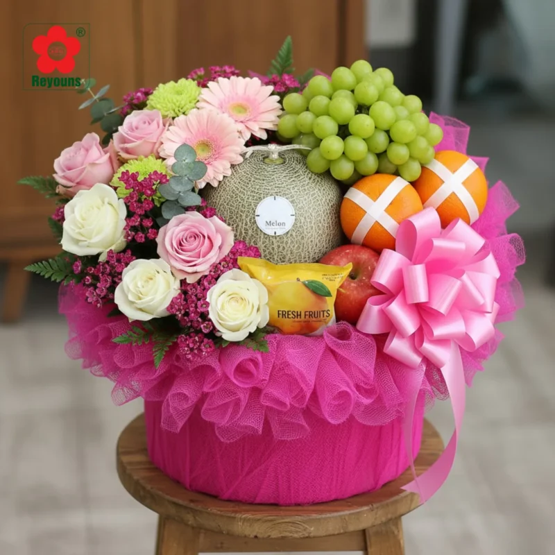 Cách làm giỏ trái cây kèm hoa đẹp, đơn giản, dễ làm tại nhà