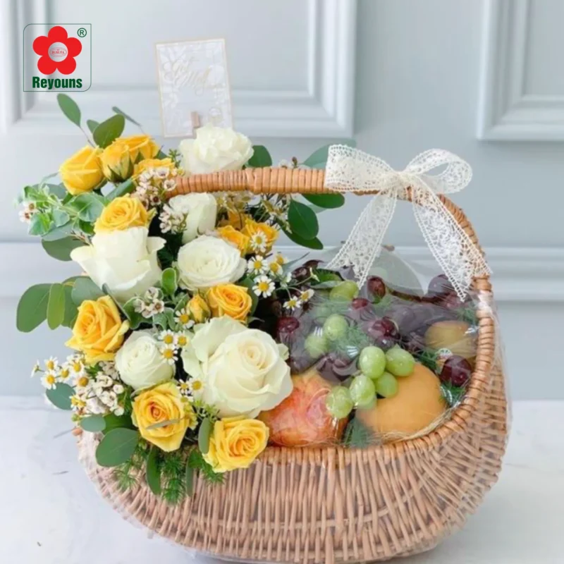 Cách làm giỏ trái cây kèm hoa đẹp, đơn giản, dễ làm tại nhà