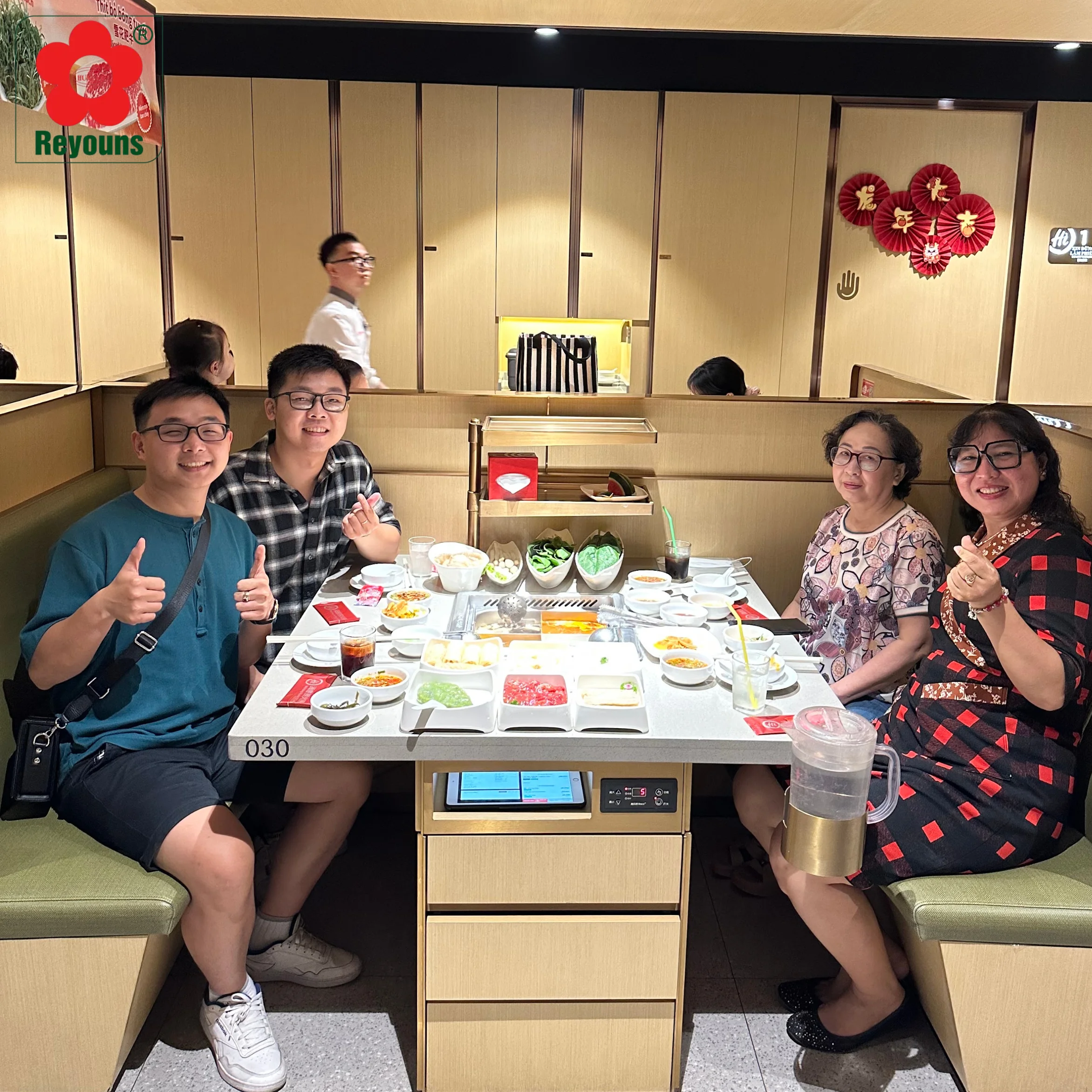 So sánh Haidilao và Manwah, Hutong: Nhà hàng lẩu nào đáng thử nhất?