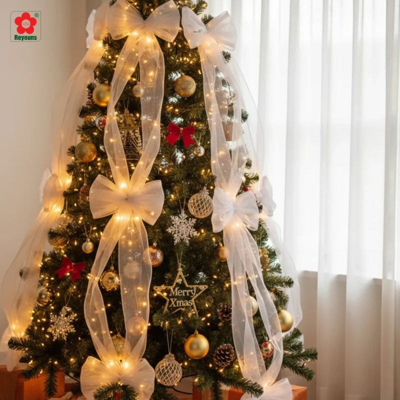 15+ Cách trang trí cây thông Noel màu xanh đẹp, sang trọng nhất