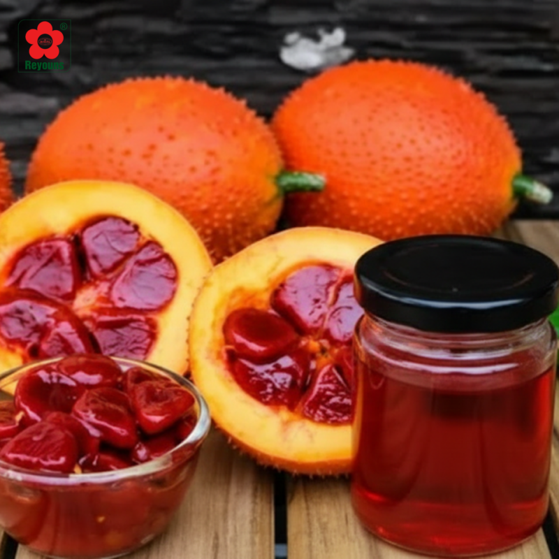 Cách làm dầu gấc bằng dầu ăn tại nhà đơn giản, ai cũng làm được