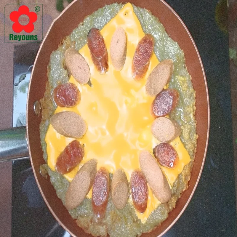 Cách làm pizza bánh chưng giòn rụm, chữa ngán sau Tết