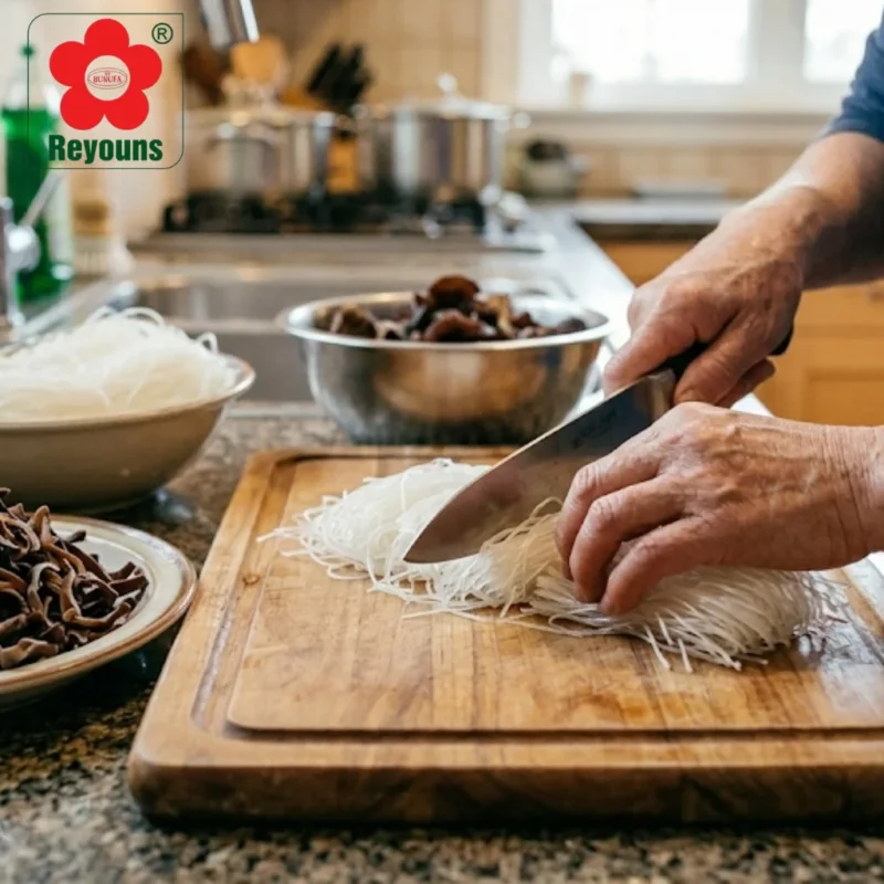 Cách làm cá diêu hồng hấp nấm mèo bún tàu thơm ngon, đơn giản tại nhà