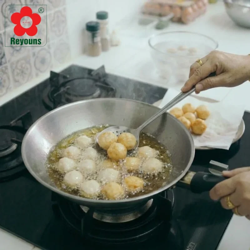 Cách làm cá viên chiên bằng bột năng dai ngon, đơn giản tại nhà