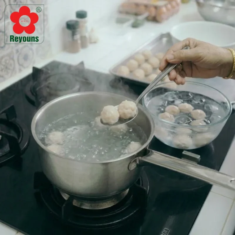 Cách làm cá viên chiên bằng bột năng dai ngon, đơn giản tại nhà