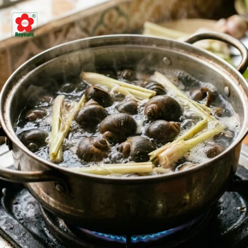 Cách làm chả ốc lá lốt hấp giấy bạc ngon, giòn dai tại nhà