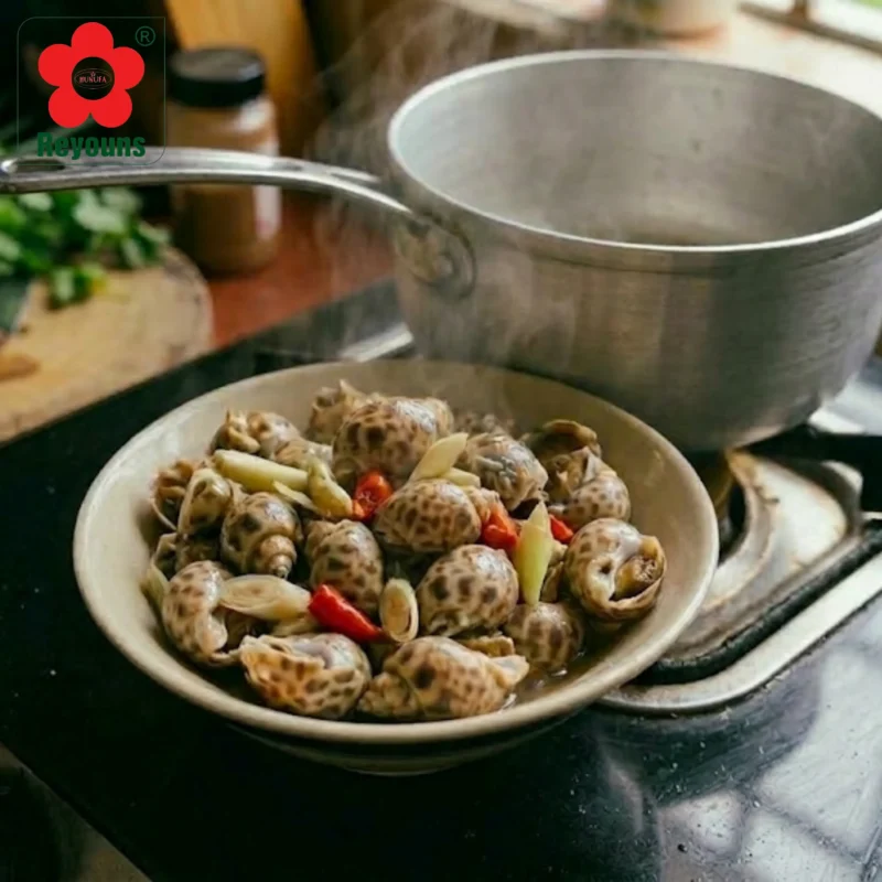 Cách luộc ốc hương không bị đứt ruột đơn giản, giữ được vị ngọt tự nhiên